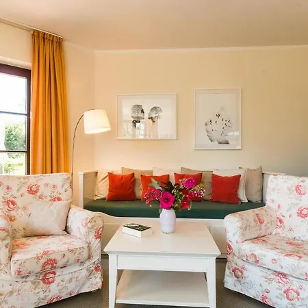 Nele Nelsson Hus, Haven Hoeoevt Holiday home *