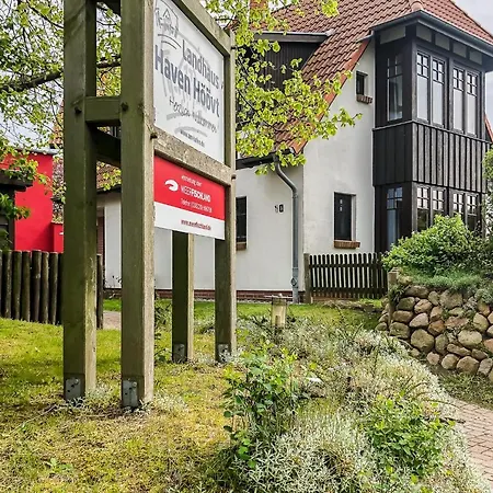 Nele Nelsson Hus, Haven Hoeoevt