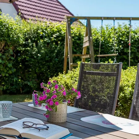 Nele Nelsson Hus, Haven Hoeoevt بيت للعطل
