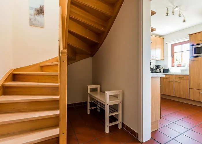 Holiday home Nele Nelsson Hus, Haven Hoeoevt