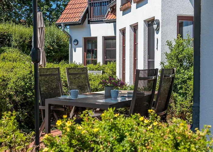 Holiday home Nele Nelsson Hus, Haven Hoeoevt